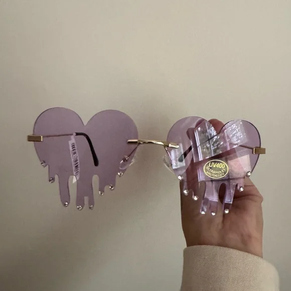 Heart-Shaped Drip Sunglasses - Picture 3 of 3